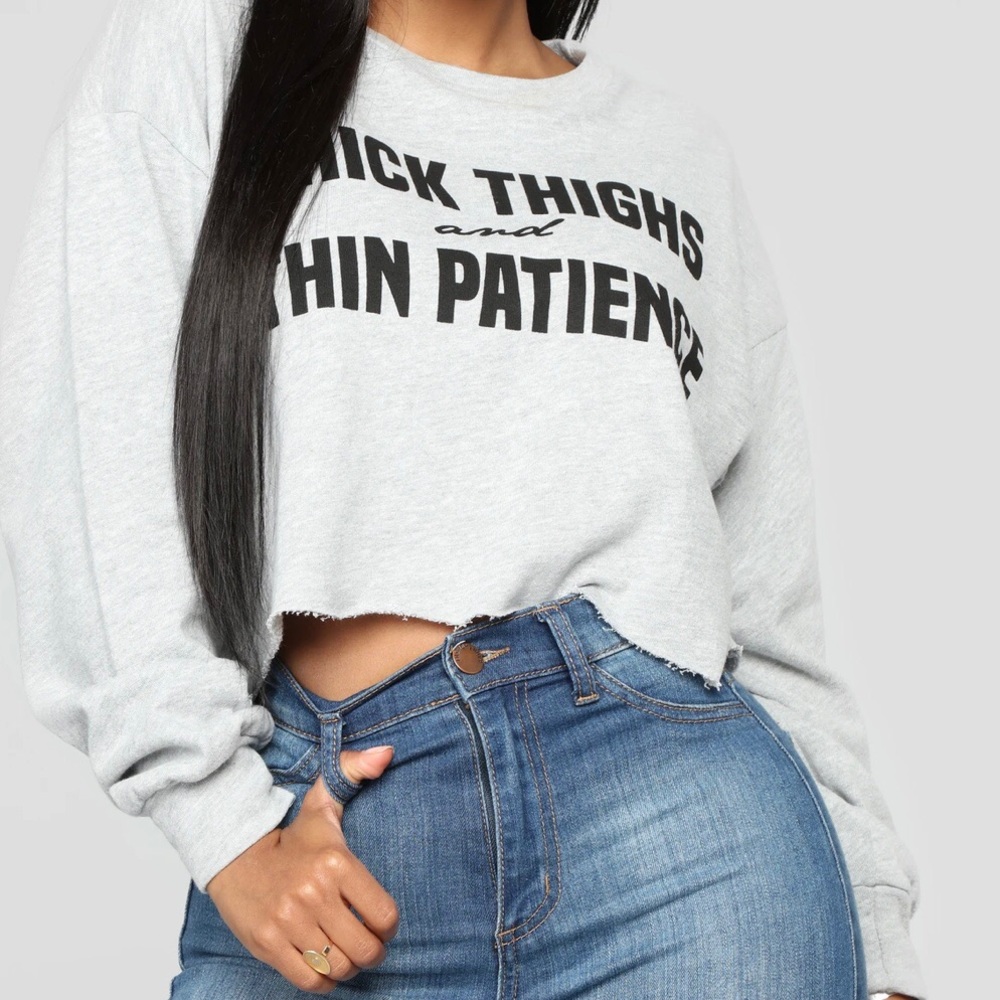 ‼️LAST CHANCE ITEM‼️ will be deleting on Friday 
Fashion Nova Cropped Sweatshirt